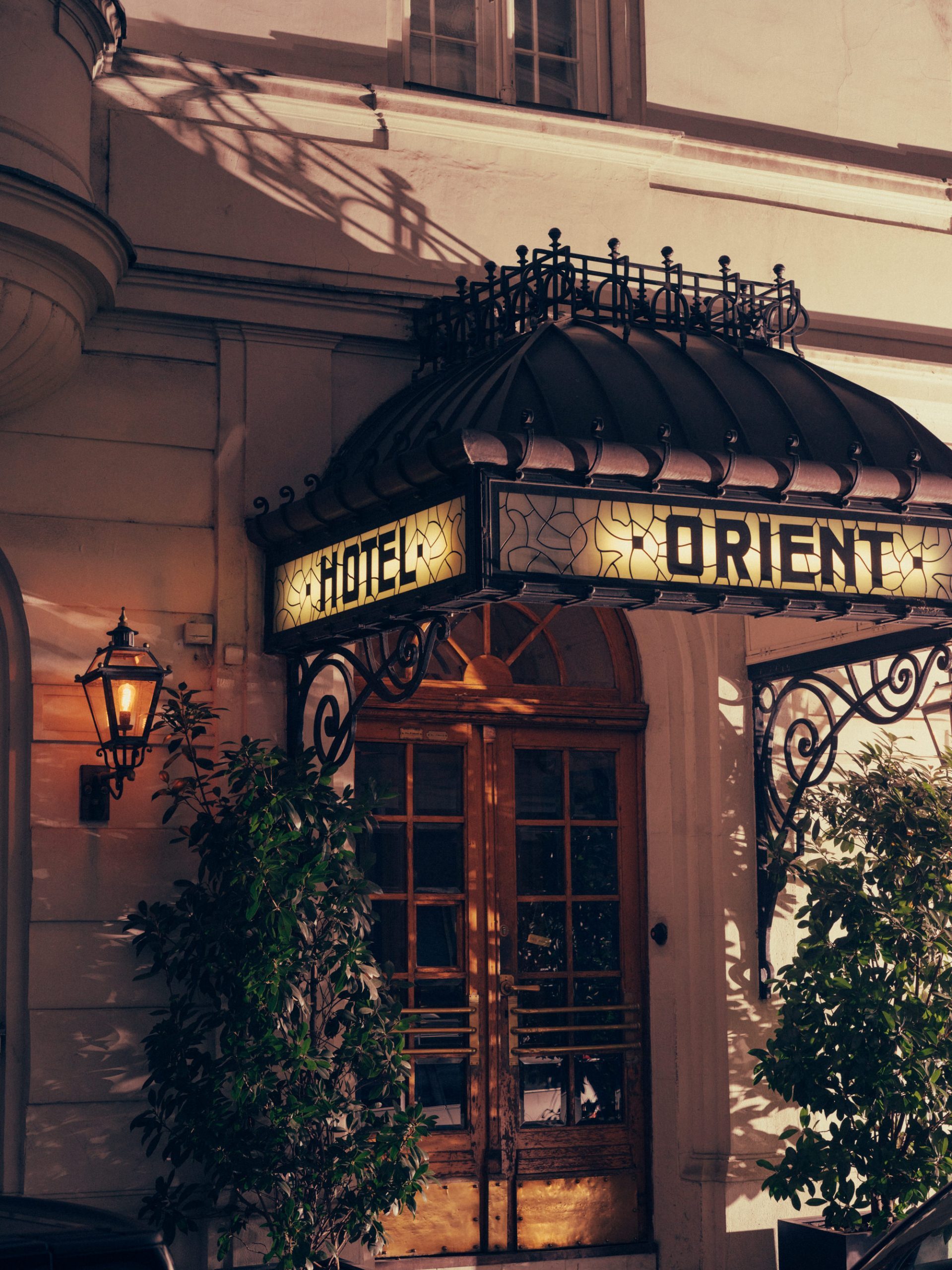 Vera_Love_im_Hotel_Orient_Wien_für_DIE_ZEIT_Julius_Hirtzberger_B40451552